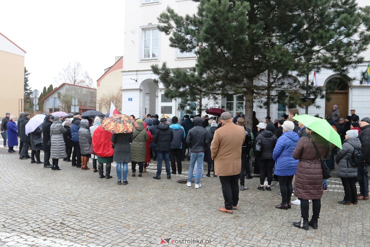 Ostrołęka oddała hołd Janowi Pawłowi II [02.04.2023] - zdjęcie #25 - eOstroleka.pl