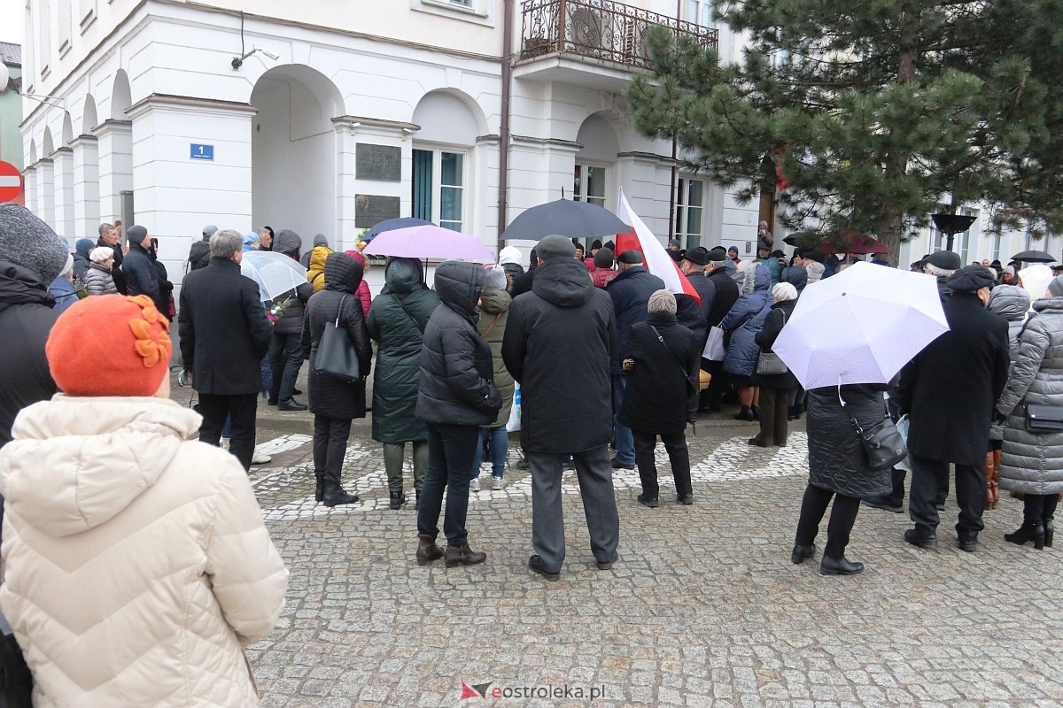 Ostrołęka oddała hołd Janowi Pawłowi II [02.04.2023] - zdjęcie #24 - eOstroleka.pl