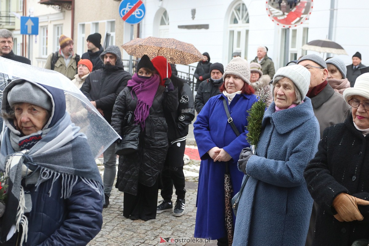 Ostrołęka oddała hołd Janowi Pawłowi II [02.04.2023] - zdjęcie #15 - eOstroleka.pl