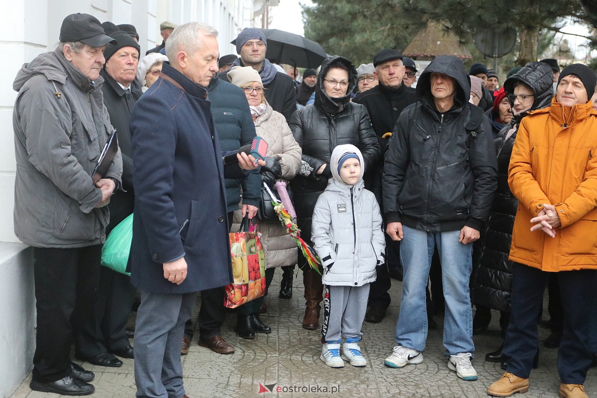 Ostrołęka oddała hołd Janowi Pawłowi II [02.04.2023] - zdjęcie #14 - eOstroleka.pl