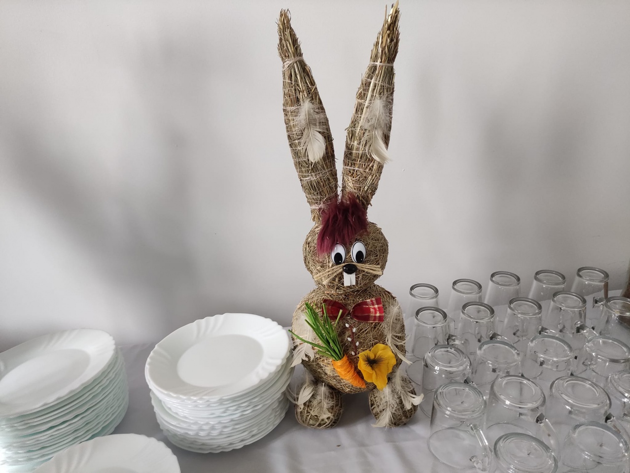 Tłumnie i wesoło na warsztatach z kręcenia palm wielkanocnych w Kamiance - zdjęcie #8 - eOstroleka.pl