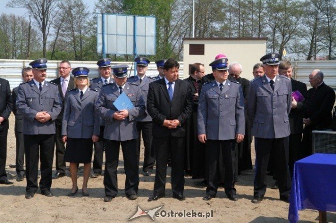 wmurowanie aktu erekcyjnego pod KMP (28.04.2011) - zdjęcie #45 - eOstroleka.pl