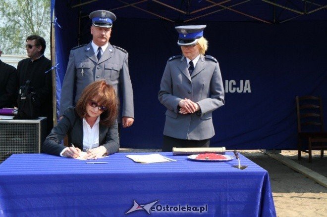 wmurowanie aktu erekcyjnego pod KMP (28.04.2011) - zdjęcie #61 - eOstroleka.pl
