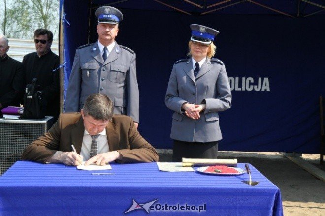 wmurowanie aktu erekcyjnego pod KMP (28.04.2011) - zdjęcie #11 - eOstroleka.pl