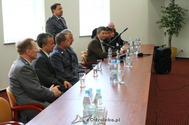 wmurowanie aktu erekcyjnego pod KMP (28.04.2011) - zdjęcie #66 - eOstroleka.pl