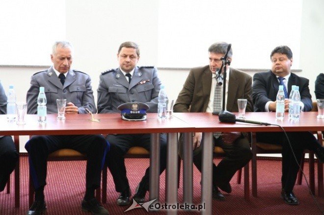 wmurowanie aktu erekcyjnego pod KMP (28.04.2011) - zdjęcie #64 - eOstroleka.pl