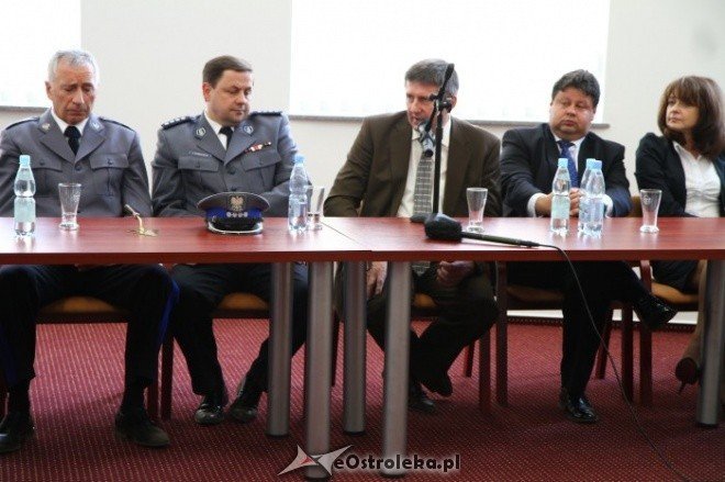 wmurowanie aktu erekcyjnego pod KMP (28.04.2011) - zdjęcie #63 - eOstroleka.pl