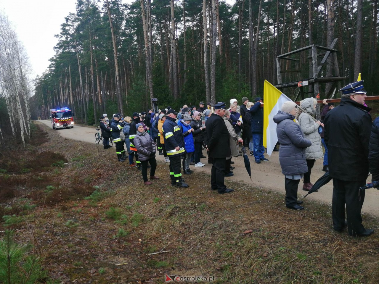 Droga krzyżowa w Kamiance [03.04.2023] - zdjęcie #11 - eOstroleka.pl