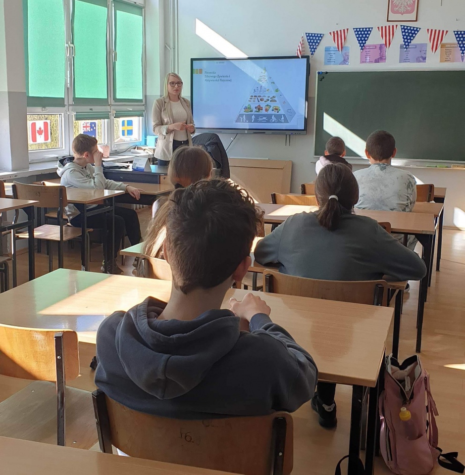 „Trzymaj Formę” w Szkole Podstawowej nr 2  - zdjęcie #8 - eOstroleka.pl