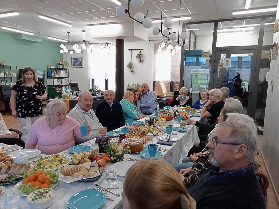Spotkanie wielkanocne uczestników Dziennego Domu Senior + w Rzekuniu - zdjęcie #3 - eOstroleka.pl