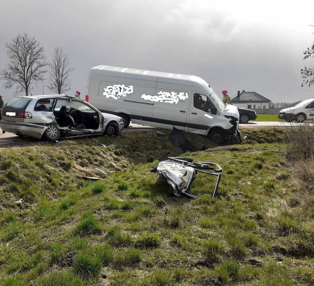 W tym wypadku ucierpiał 16-letni pasażer [05.04.2023] - zdjęcie #1 - eOstroleka.pl
