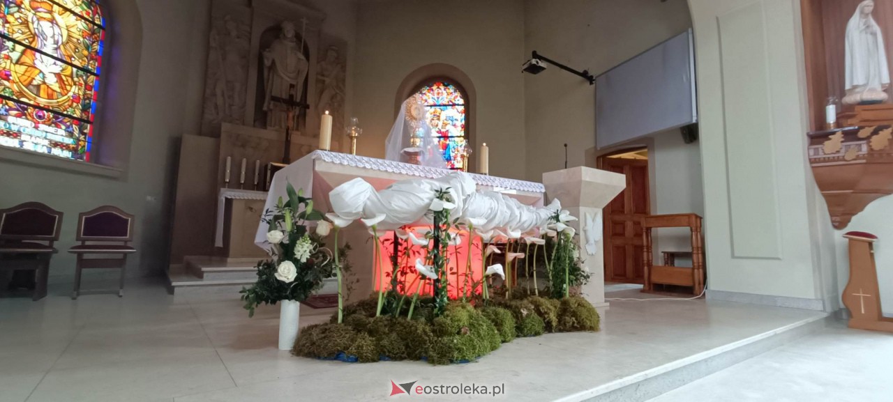 Groby Jezusa w ostrołęckich kościołach [8.04.2023] - zdjęcie #28 - eOstroleka.pl