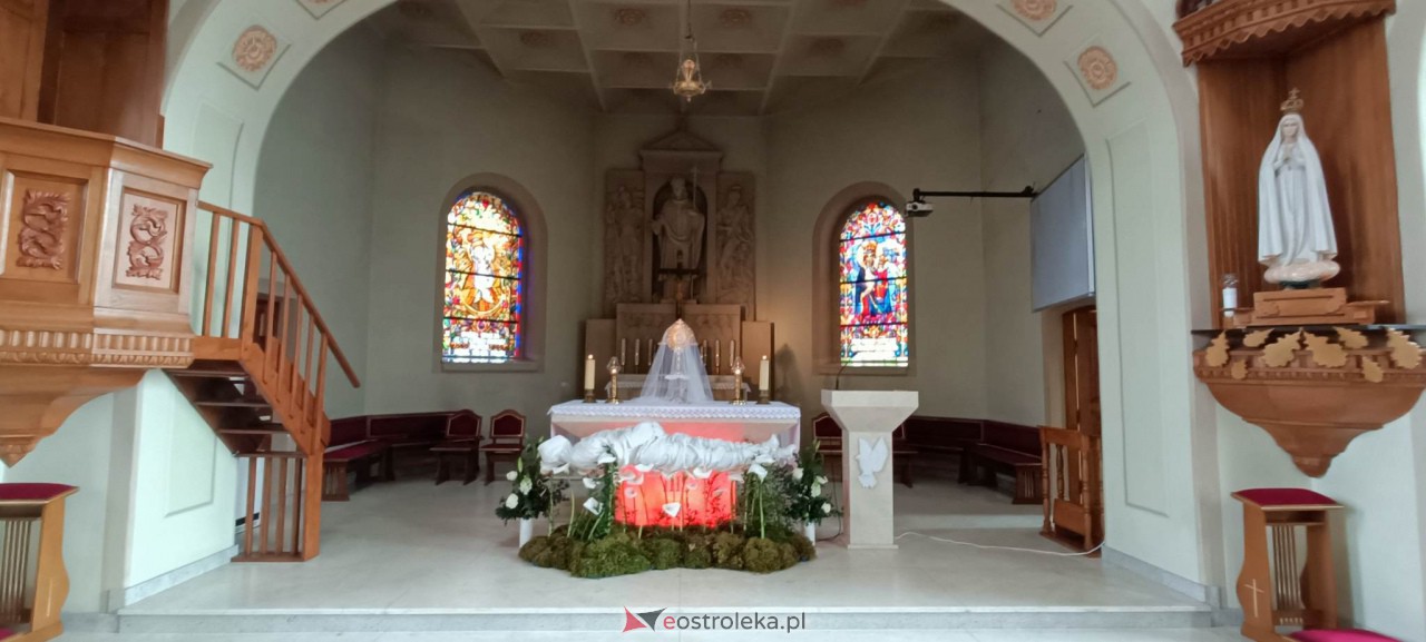 Groby Jezusa w ostrołęckich kościołach [8.04.2023] - zdjęcie #29 - eOstroleka.pl