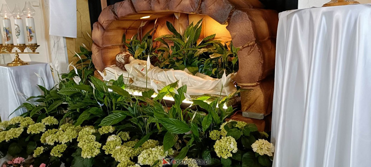 Groby Jezusa w ostrołęckich kościołach [8.04.2023] - zdjęcie #31 - eOstroleka.pl