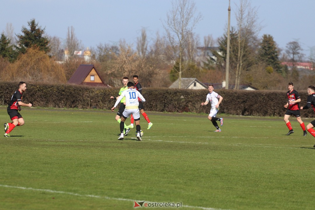 Narew Ostrołęka - Oskar Przysucha [08.04.2023] - zdjęcie #16 - eOstroleka.pl