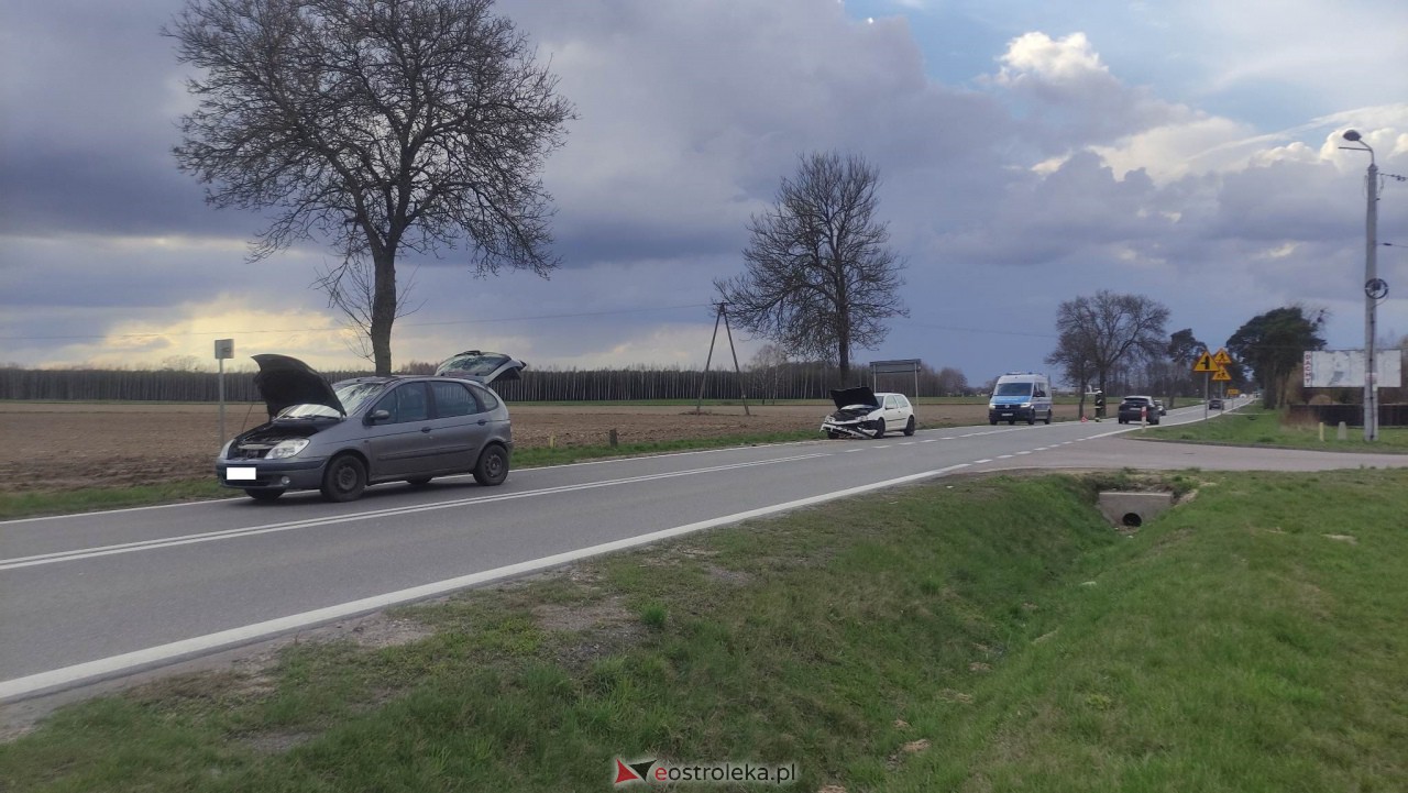 Wypadek w okolicach Drwęczy. Jedną osobę zabrano do szpitala [09.04.2023] - zdjęcie #6 - eOstroleka.pl