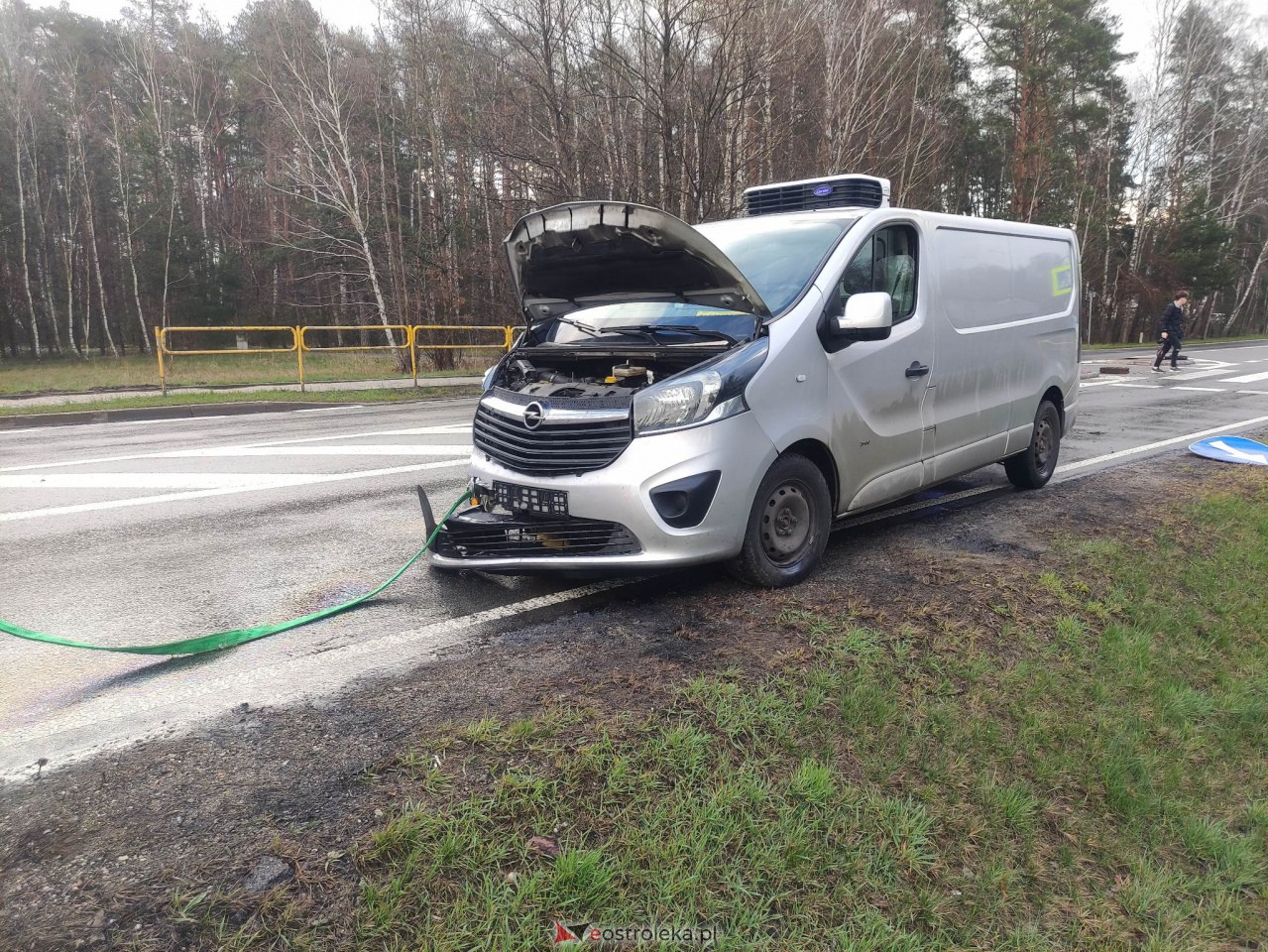 Wypadek w Szwendrowym Moście [10.04.2023] - zdjęcie #20 - eOstroleka.pl