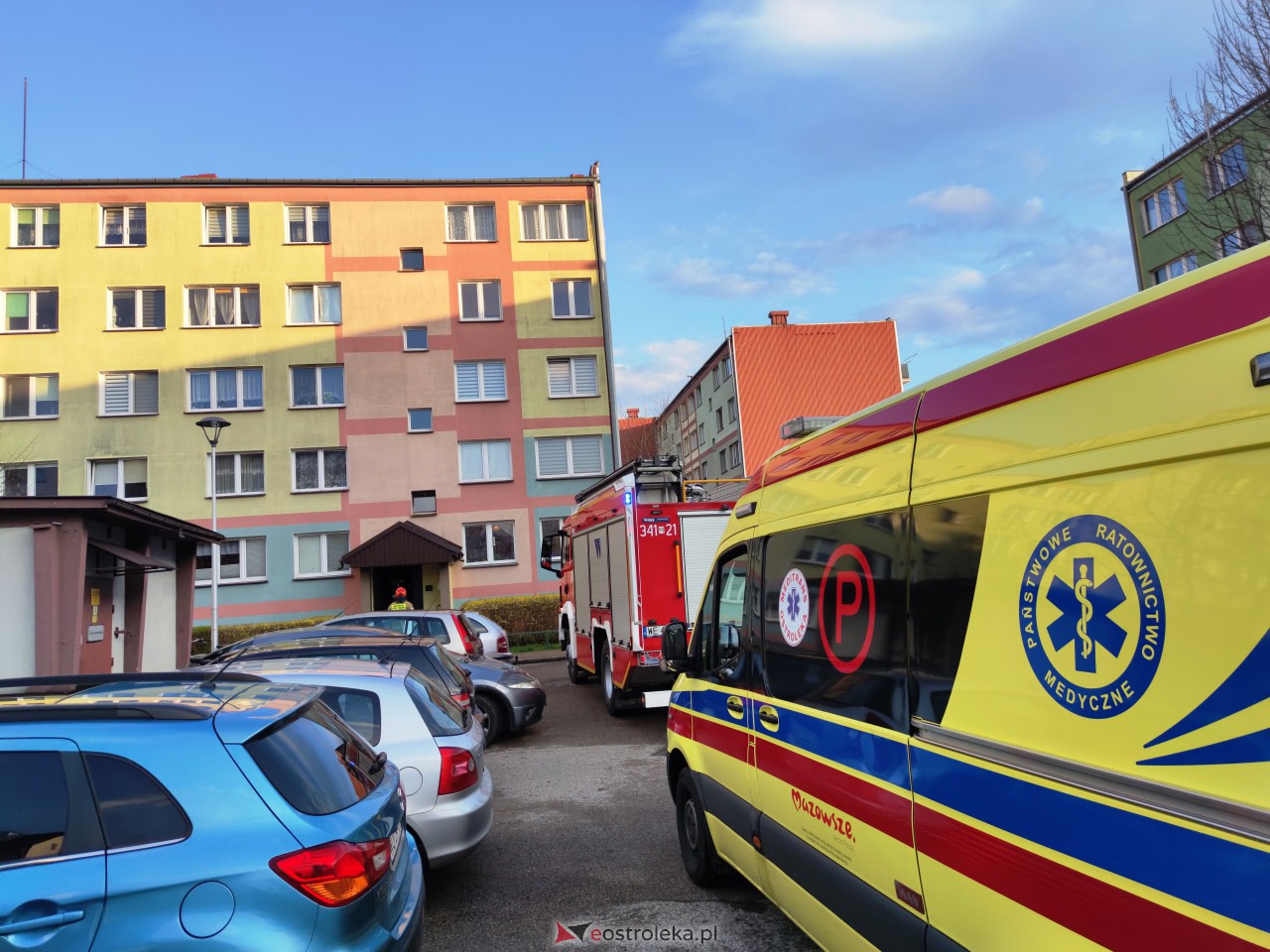 Akcja służb przy ul. Powstańców [10.04.2023] - zdjęcie #8 - eOstroleka.pl