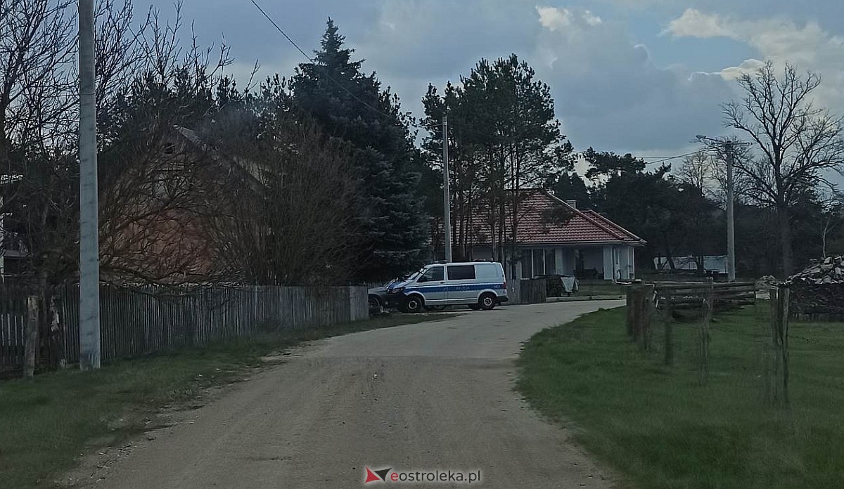 Wypadek w Olszewce [12.04.2023] - zdjęcie #11 - eOstroleka.pl