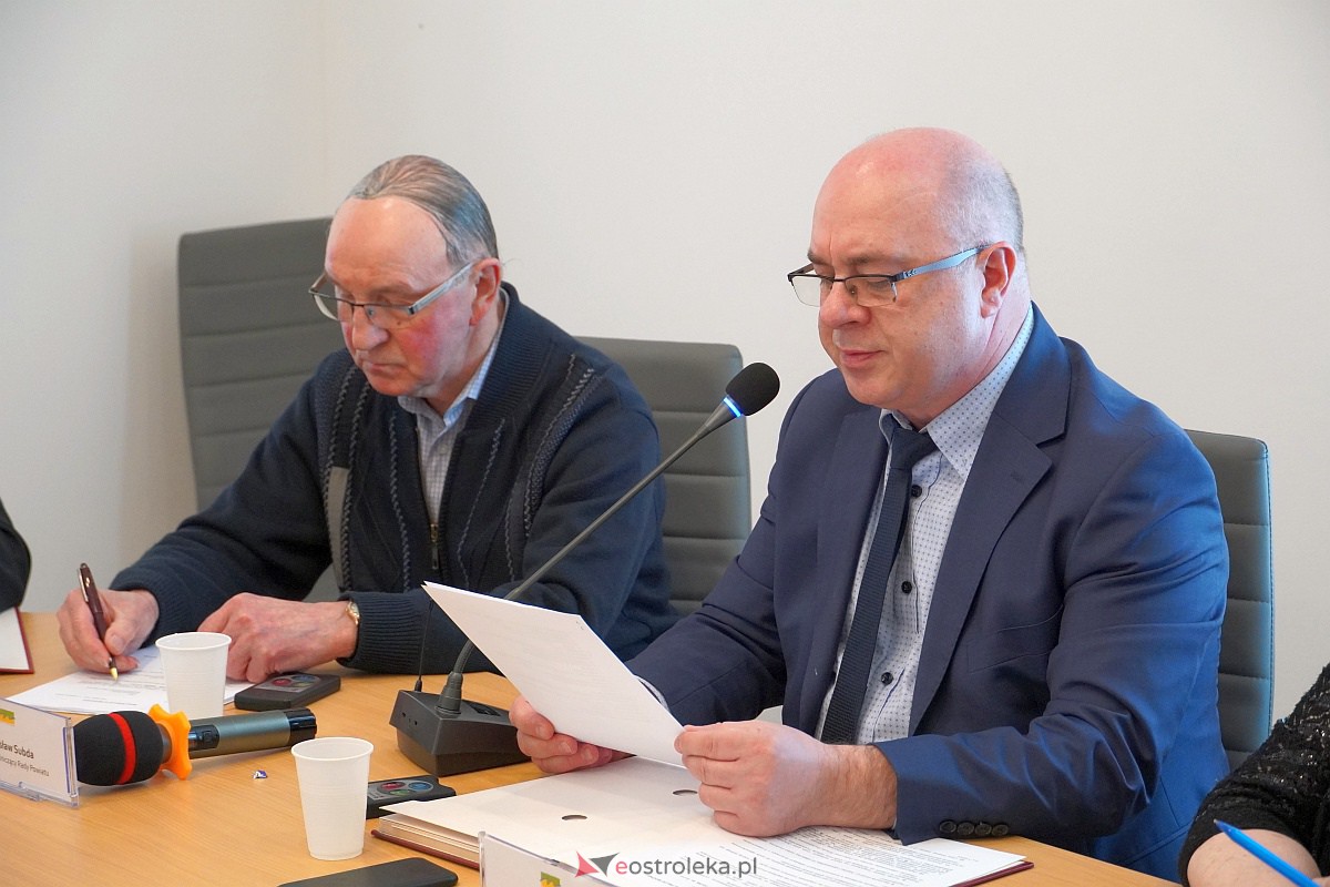 LX sesja Rady Powiatu w Ostrołęce [12.04.2023] - zdjęcie #18 - eOstroleka.pl