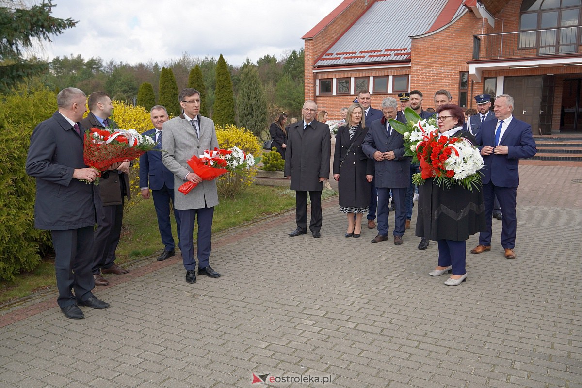 Obchody 83. Rocznicy Zbrodni Katynskiej w Ostrołęce [13.04.2023] - zdjęcie #49 - eOstroleka.pl