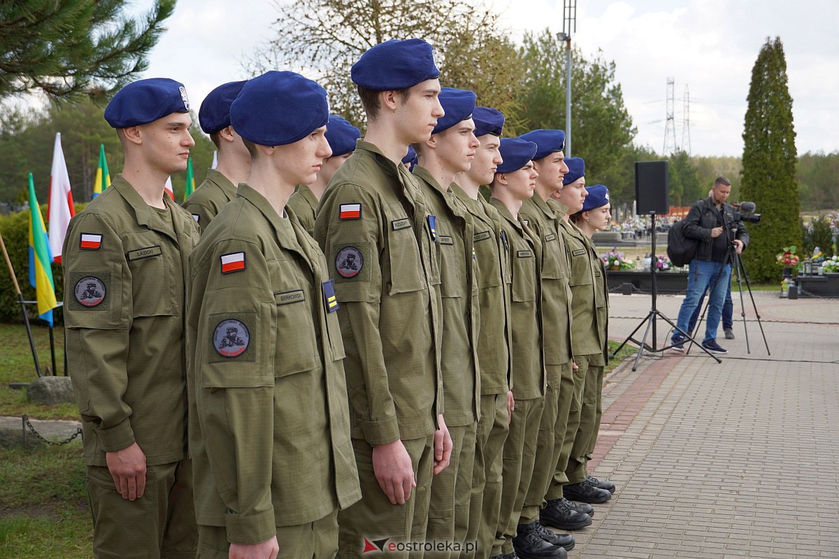 Obchody 83. Rocznicy Zbrodni Katynskiej w Ostrołęce [13.04.2023] - zdjęcie #37 - eOstroleka.pl