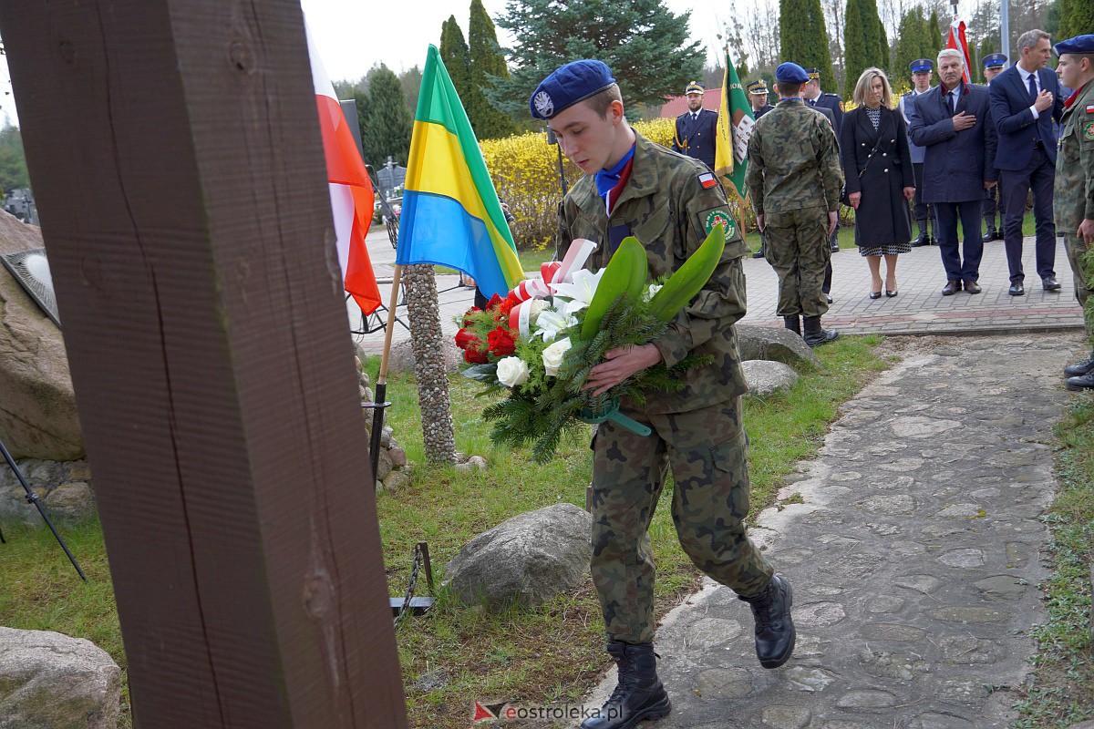 Obchody 83. Rocznicy Zbrodni Katynskiej w Ostrołęce [13.04.2023] - zdjęcie #9 - eOstroleka.pl