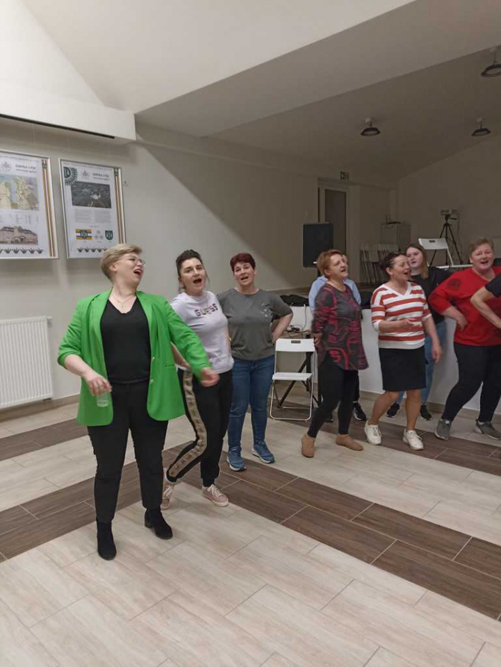 Warsztaty wokalne z Anną Grabowską dla młodzieży z Powiatu - zdjęcie #8 - eOstroleka.pl