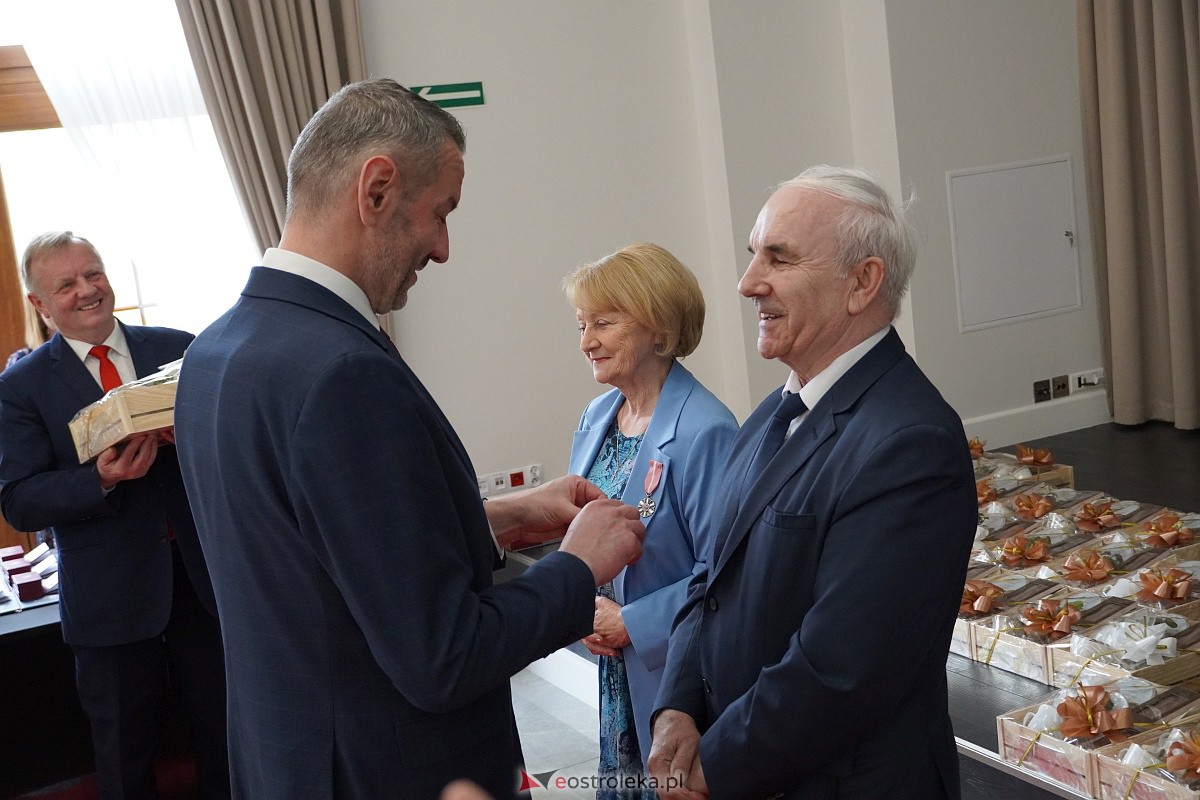 Złote Gody. Jubileusz świętowało ponad 40 par z Ostrołęki [14.04.2023] - zdjęcie #96 - eOstroleka.pl