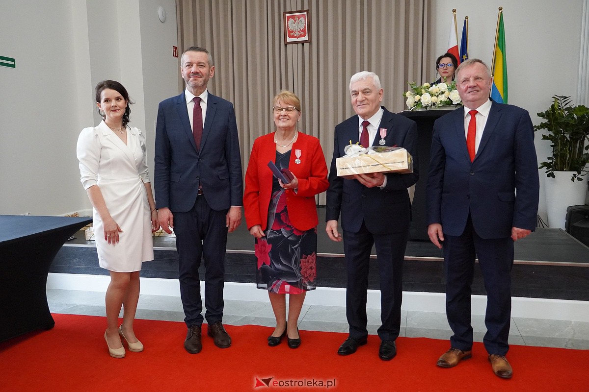 Złote Gody. Jubileusz świętowało ponad 40 par z Ostrołęki [14.04.2023] - zdjęcie #155 - eOstroleka.pl