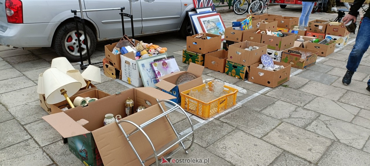 Pchli Targ w Ostrołęce [15.04.2023] - zdjęcie #40 - eOstroleka.pl