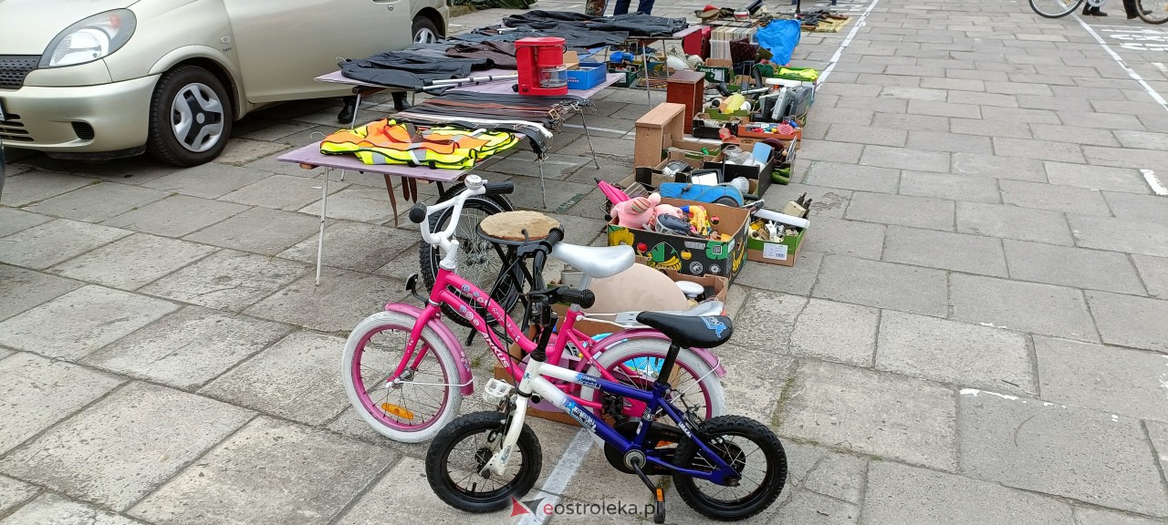 Pchli Targ w Ostrołęce [15.04.2023] - zdjęcie #27 - eOstroleka.pl