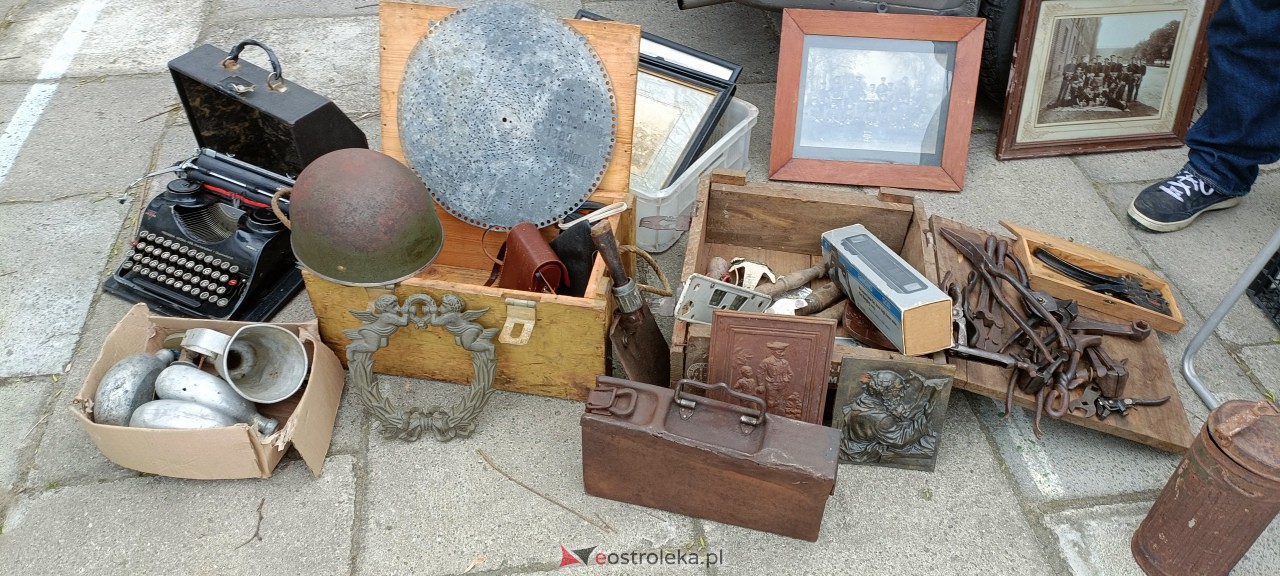 Pchli Targ w Ostrołęce [15.04.2023] - zdjęcie #15 - eOstroleka.pl