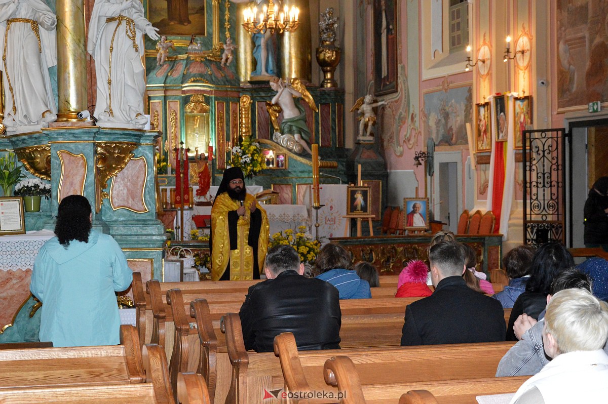 Prawosławne święcenie pokarmów w Klasztorze [15.04.2023] - zdjęcie #26 - eOstroleka.pl