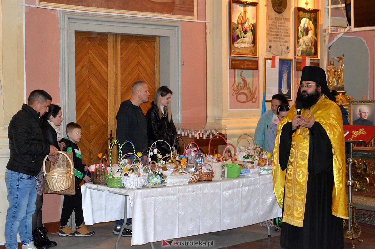 Prawosławne święcenie pokarmów w Klasztorze [15.04.2023] - zdjęcie #6 - eOstroleka.pl