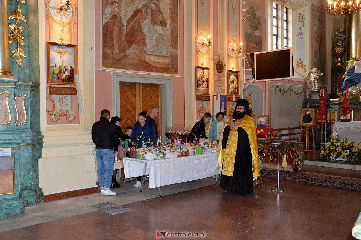 Prawosławne święcenie pokarmów w Klasztorze [15.04.2023] - zdjęcie #7 - eOstroleka.pl