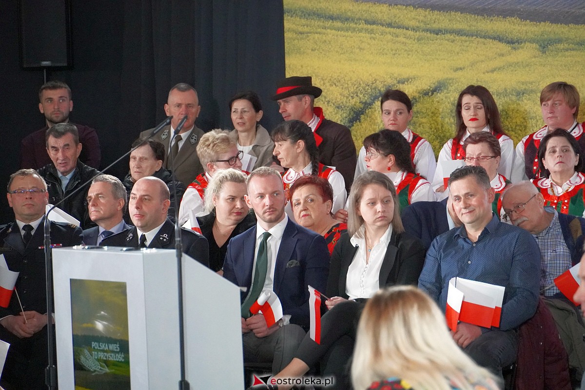 Konwencja PiS Dla Polskiej Wsi. Kaczyński i Morawiecki w Łysych [15.04.2023] - zdjęcie #22 - eOstroleka.pl