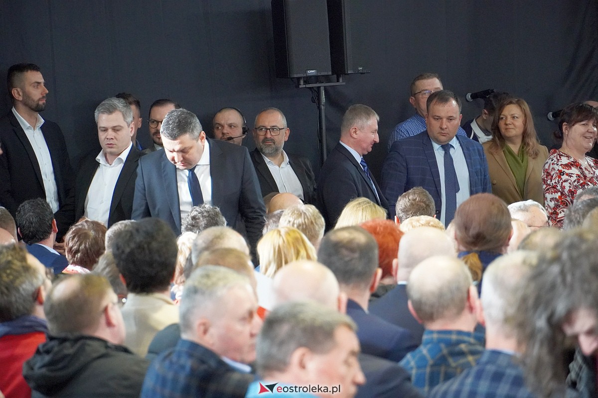 Konwencja PiS Dla Polskiej Wsi. Kaczyński i Morawiecki w Łysych [15.04.2023] - zdjęcie #55 - eOstroleka.pl