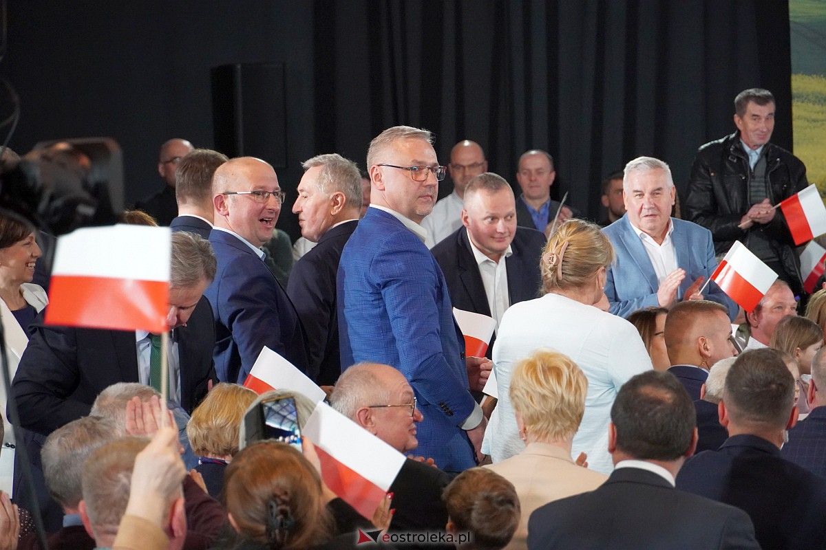 Konwencja PiS Dla Polskiej Wsi. Kaczyński i Morawiecki w Łysych [15.04.2023] - zdjęcie #40 - eOstroleka.pl