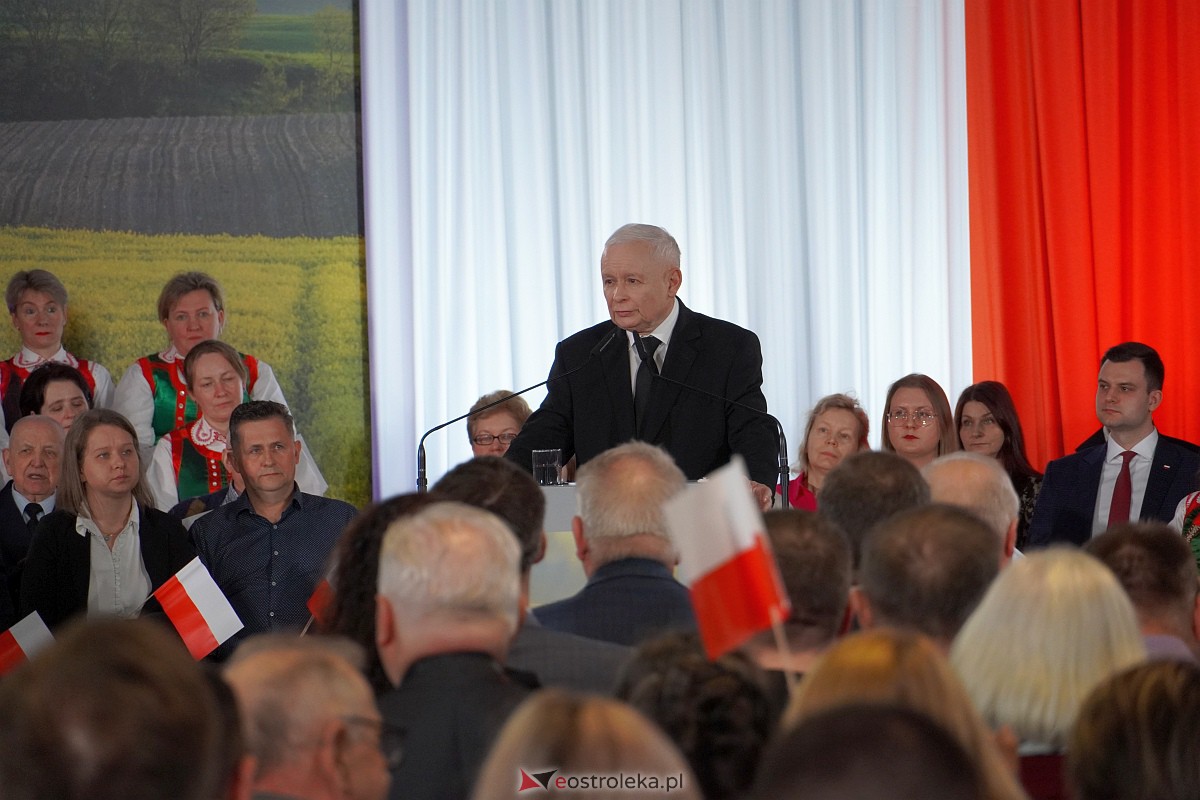 Konwencja PiS Dla Polskiej Wsi. Kaczyński i Morawiecki w Łysych [15.04.2023] - zdjęcie #62 - eOstroleka.pl