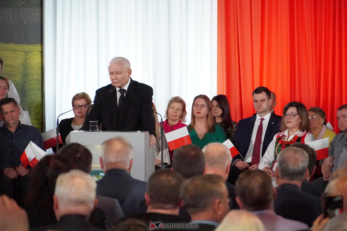 Konwencja PiS Dla Polskiej Wsi. Kaczyński i Morawiecki w Łysych [15.04.2023] - zdjęcie #70 - eOstroleka.pl
