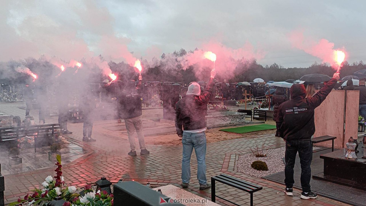 Ostatnia droga śp. Mateusza Delugi w Ostrołęce [15.04.2023] - zdjęcie #4 - eOstroleka.pl