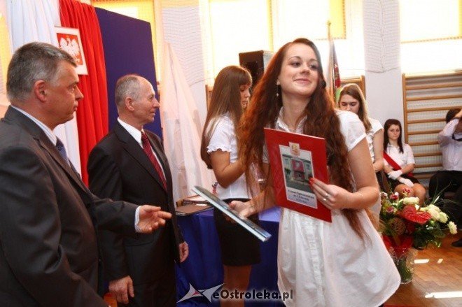Zakończenie roku szkolnego II LO 29.04.2011 - zdjęcie #18 - eOstroleka.pl