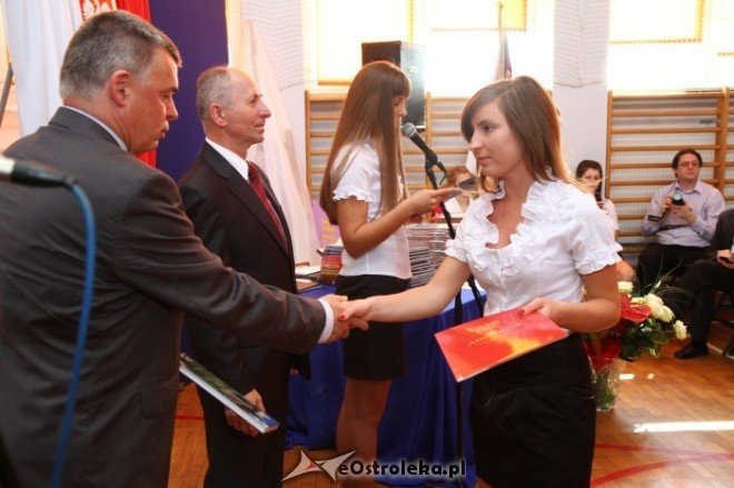 Zakończenie roku szkolnego II LO 29.04.2011 - zdjęcie #13 - eOstroleka.pl