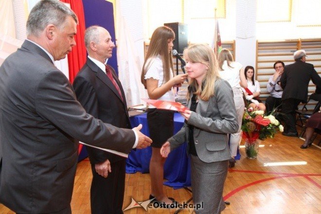 Zakończenie roku szkolnego II LO 29.04.2011 - zdjęcie #8 - eOstroleka.pl