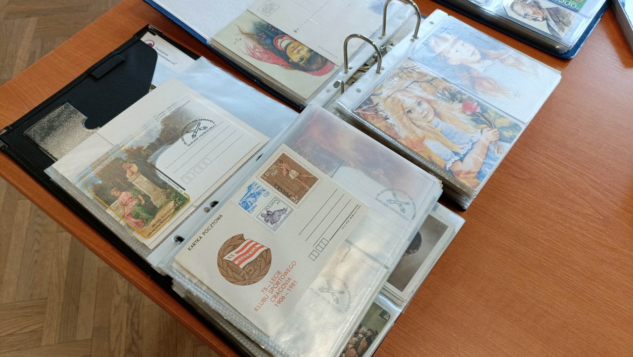 Giełda kolekcjonerska w Klubie Lokator [16.04.2023] - zdjęcie #21 - eOstroleka.pl