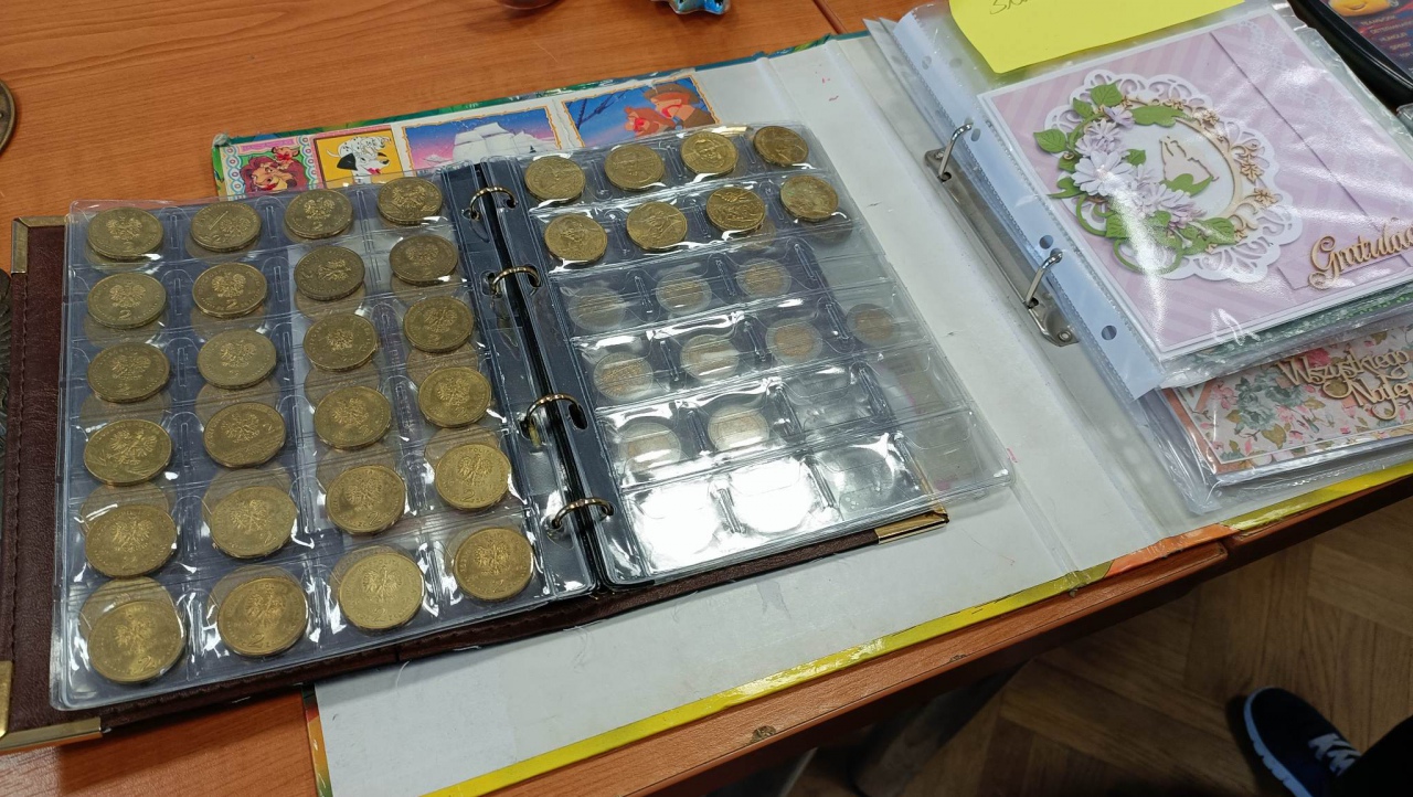 Giełda kolekcjonerska w Klubie Lokator [16.04.2023] - zdjęcie #8 - eOstroleka.pl