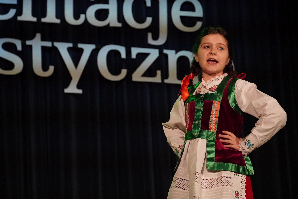 39. Kurpiowskie Prezentacje Artystyczne [16.04.2023] - zdjęcie #106 - eOstroleka.pl