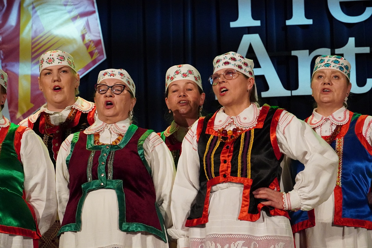 39. Kurpiowskie Prezentacje Artystyczne [16.04.2023] - zdjęcie #77 - eOstroleka.pl
