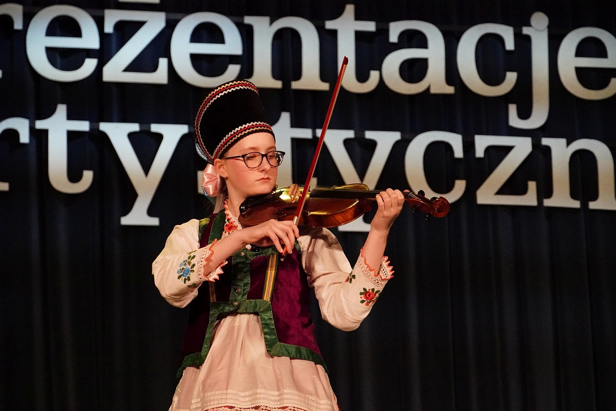 39. Kurpiowskie Prezentacje Artystyczne [16.04.2023] - zdjęcie #23 - eOstroleka.pl